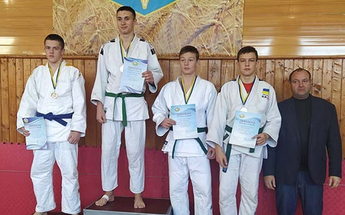Тернопільські дзюдоїсти здобули на юнацьких змаганнях у Ворохті срібну і бронзову нагороди