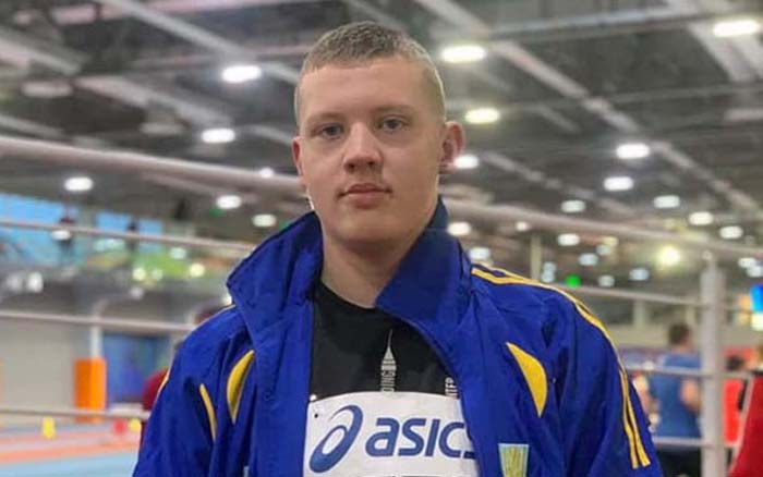 На чемпіонаті України з легкої атлетики в приміщенні "бронзою" відзначився тернопільський метальник Максим Лаврик