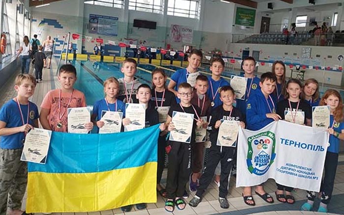 Плавці із Тернополя вибороли 13 медалей на міжнародному турнірі в Польщі