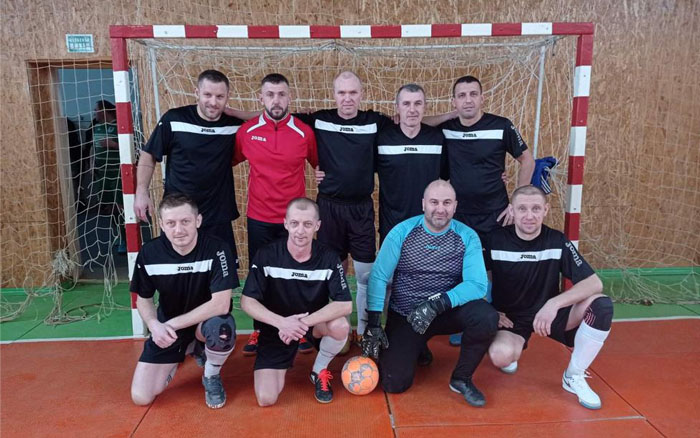 10 ветеранських команд Тернопільщини змагалися за путівки до фіналу "чотирьох"