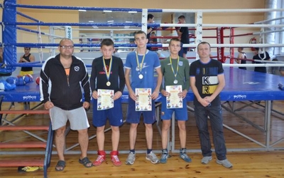 Три медалі тернопільських боксерів у Вінниці
