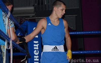 Віктор Петров з перемоги стартував на кубку України з боксу