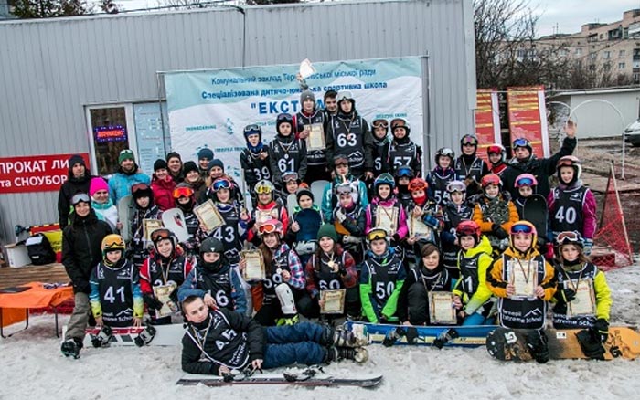 Чемпіонат міста зі сноубордингу провели у Тернополі 