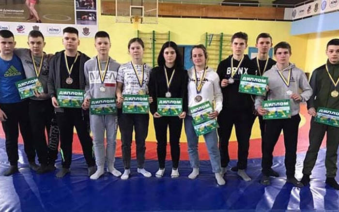 Тернополяни завоювали 11 медалей на чемпіонаті України з боротьби на поясах Алиш у Львові