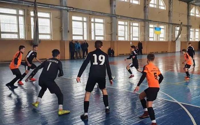 28 команд стартувало у юнацькому чемпіонаті Тернопільщини з футзалу