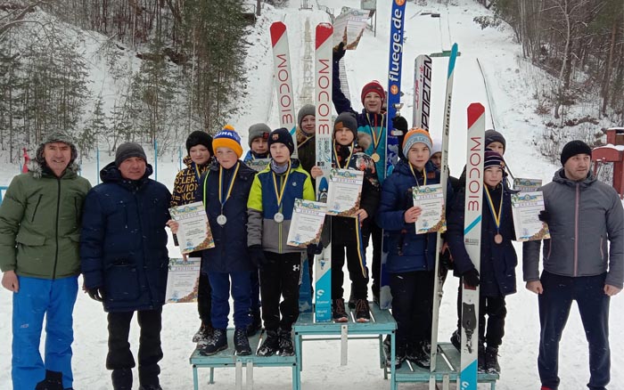 На Тернопільщині провели чемпіонат України зі стрибків на лижах з трампліна