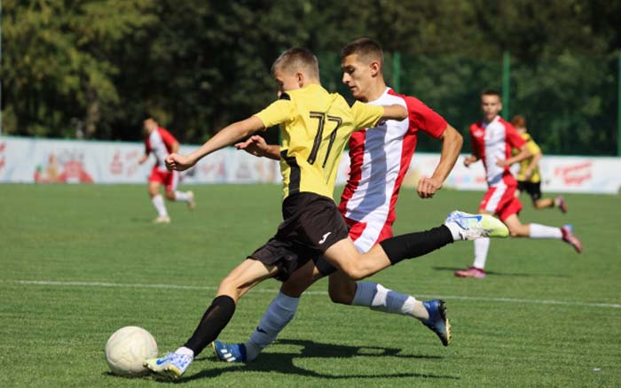 На Тернопільщині стартували наймасовіші в році футбольні змагання
